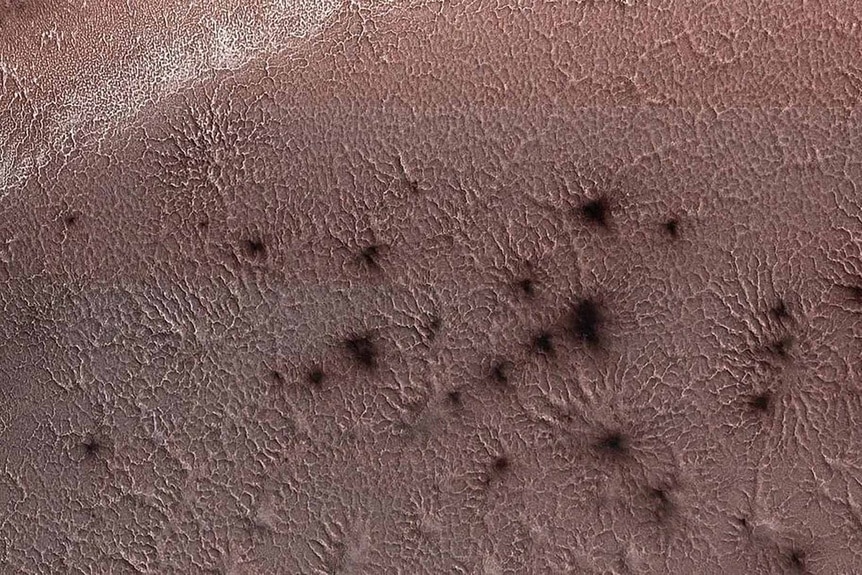 "Spiders" on Mars.