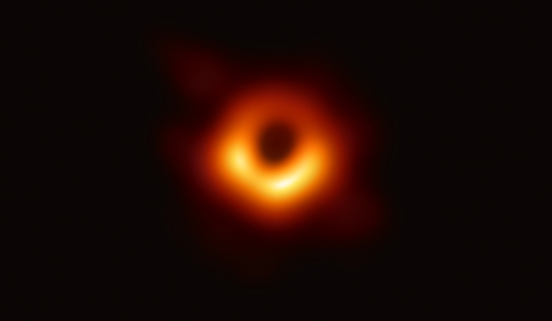 Event Horizon Telescope image of black hole in M87