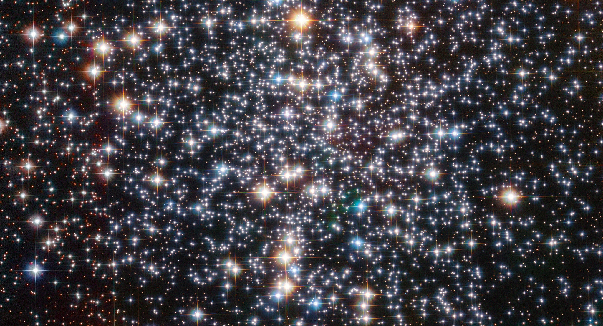 The core of M 4, at 5,000 light years away the closest globular cluster to Earth, making it a prime target for Hubble Space Telescope. Credit: ESA/Hubble & NASA