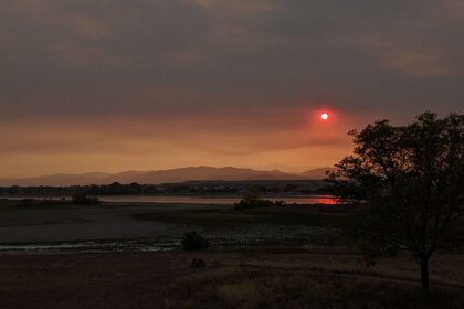 Sunset on a planet orbiting Betelgeuse? No, just our own Sun reddened in October 2020 by Colorado wildfires. Credit: Phil Plait