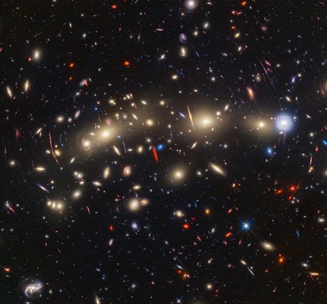 The galaxy cluster MACS0416