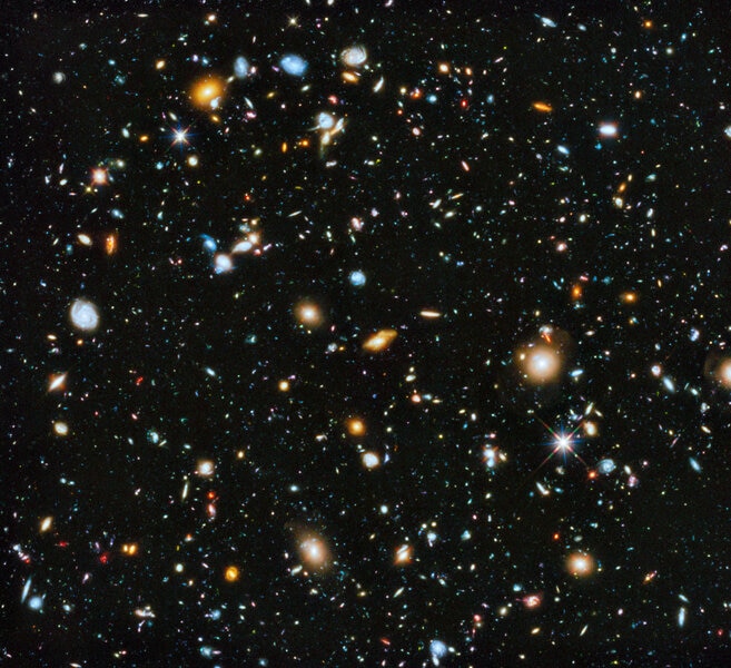 This is the Hubble Ultra Deep Field, and almost everything you see in it is a distant galaxy, billions of light years away. Credit NASA, ESA, H. Teplitz and M. Rafelski (IPAC/Caltech), A. Koekemoer (STScI), R. Windhorst (Arizona State University), and Z.