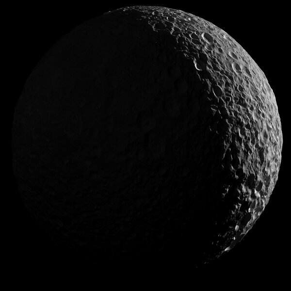 Saturn&#039;s moon Mimas