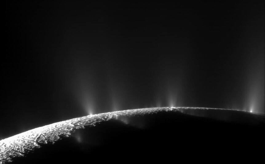 Actual image from Cassini of water geysers erupting from the south pole of Saturn’s moon Enceladus. Credits: NASA/JPL/Space Science Institute