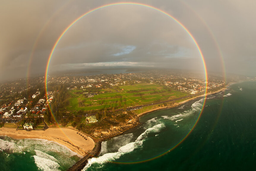 circular rainbow