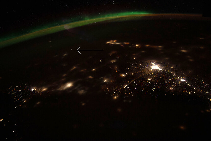 A Quadrantid meteor seen from the ISS, taken on 4 January 2020 at 11:29:46 GMT. Credit: NASA