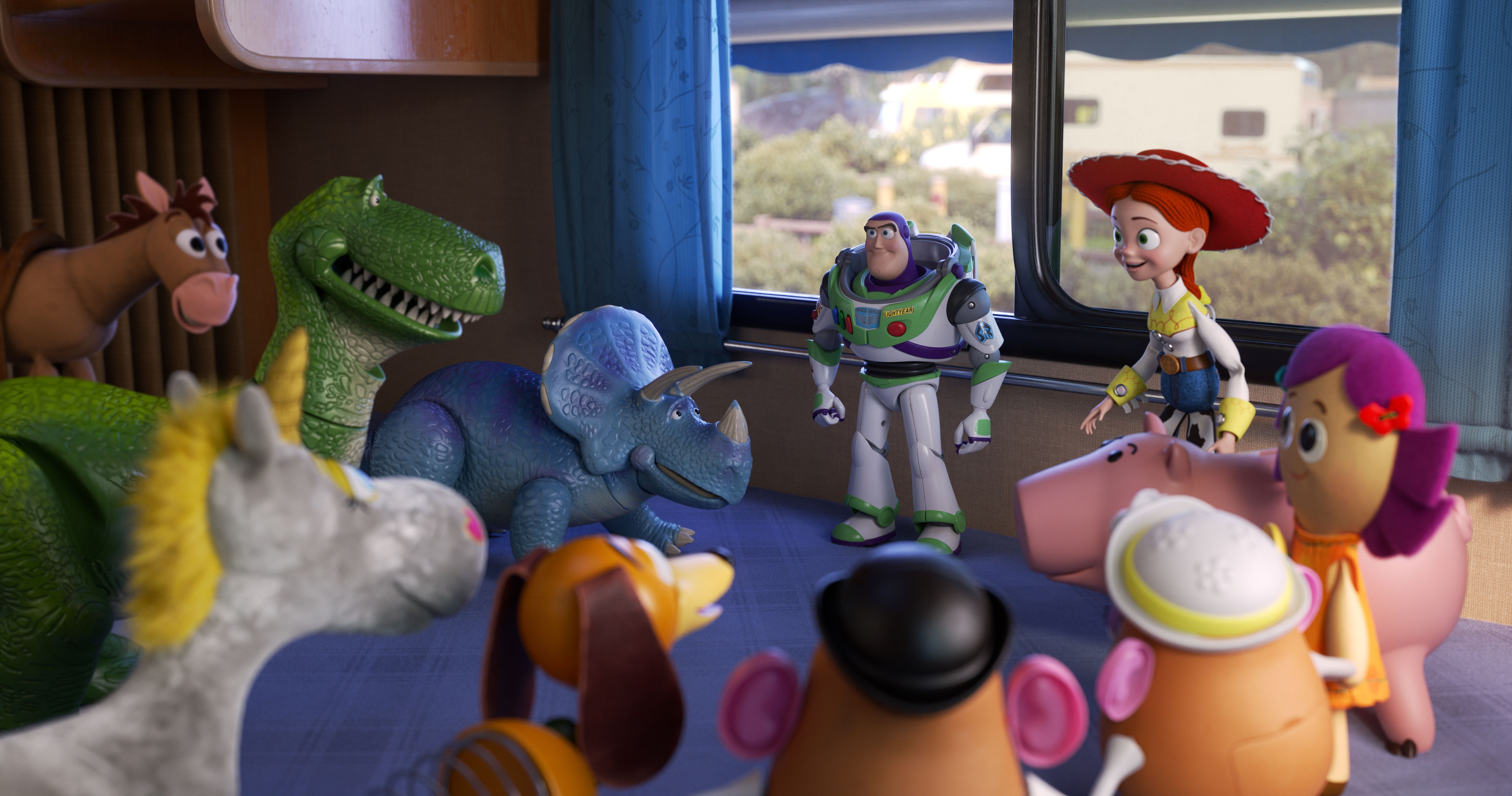 Toy Story 4 group shot