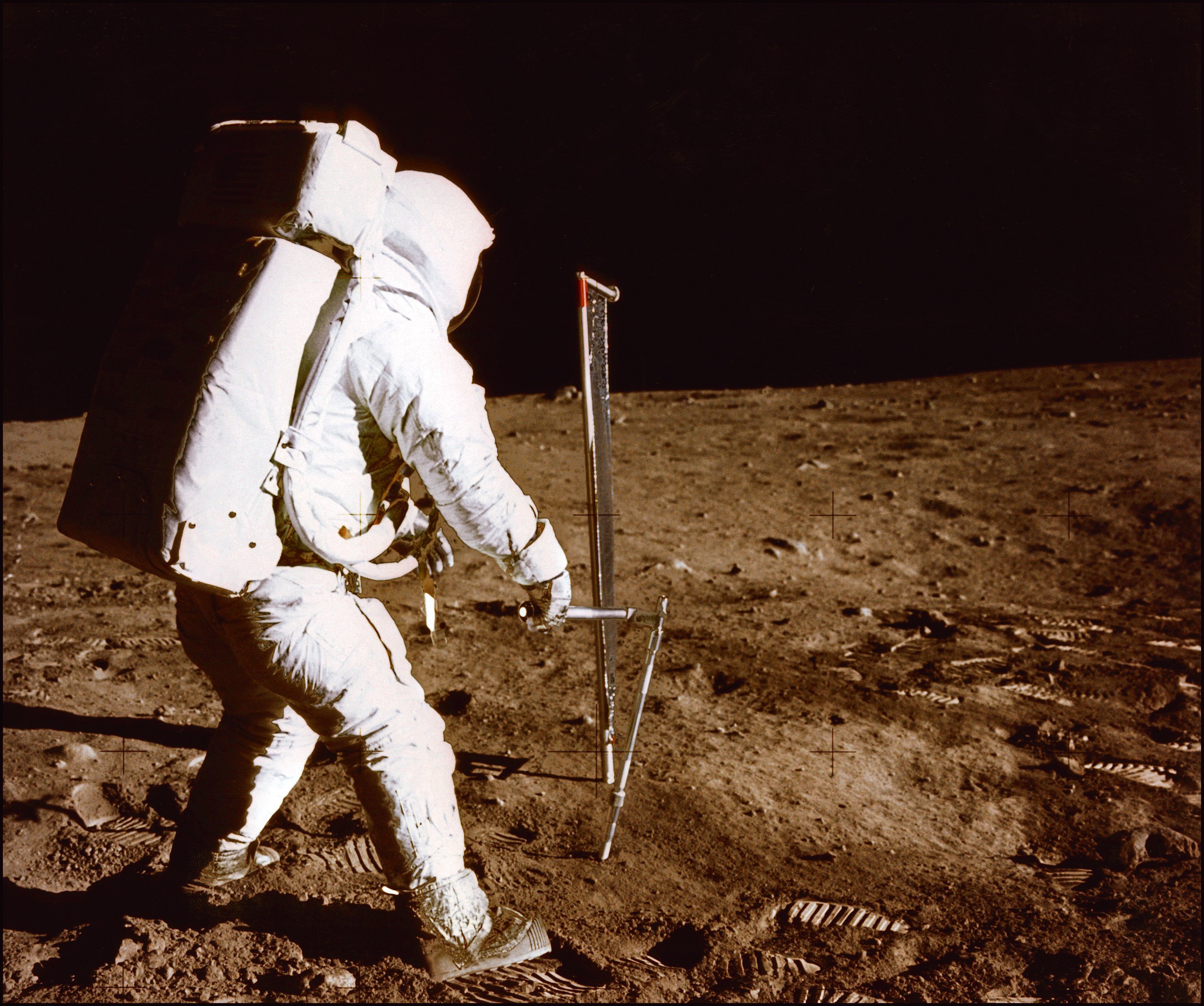 Armstrong on the moon. 1969 Первый человек на Луне.