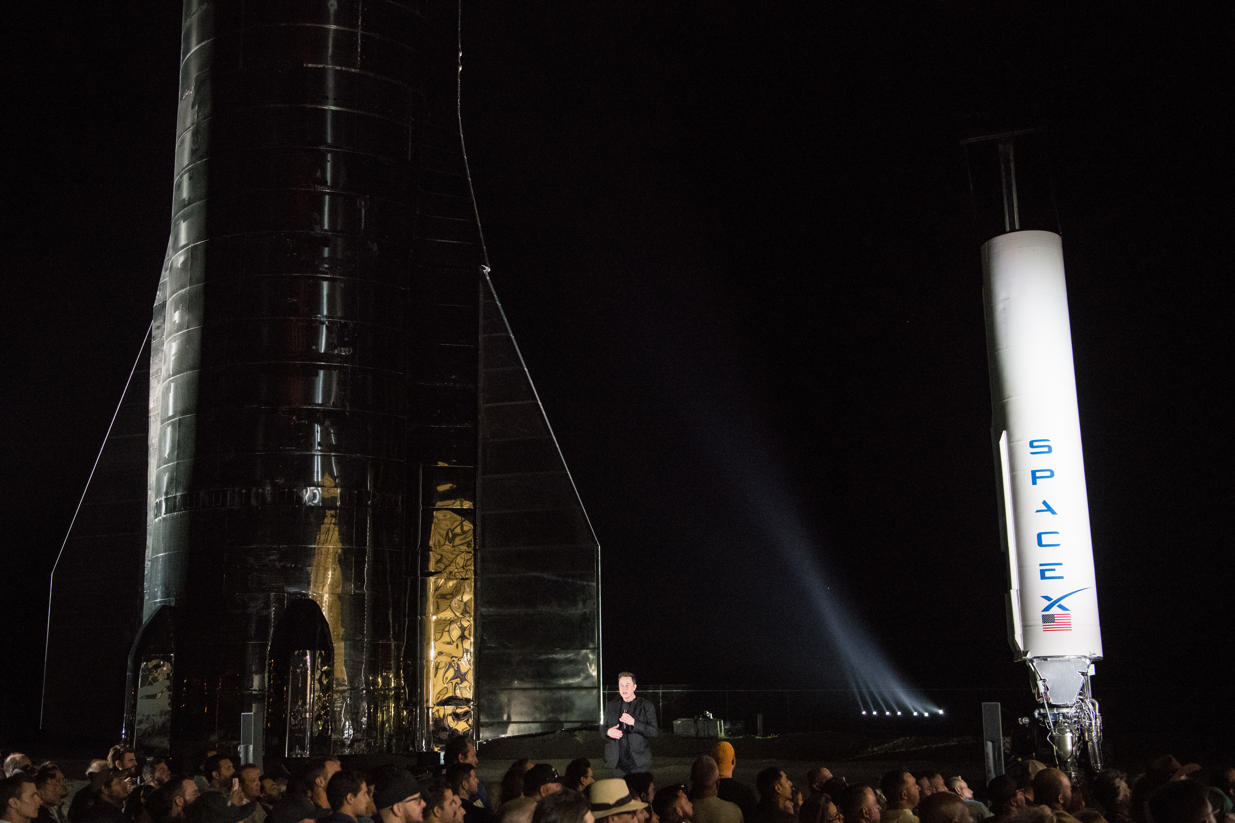 Elon Musk unveils the Starship prototype