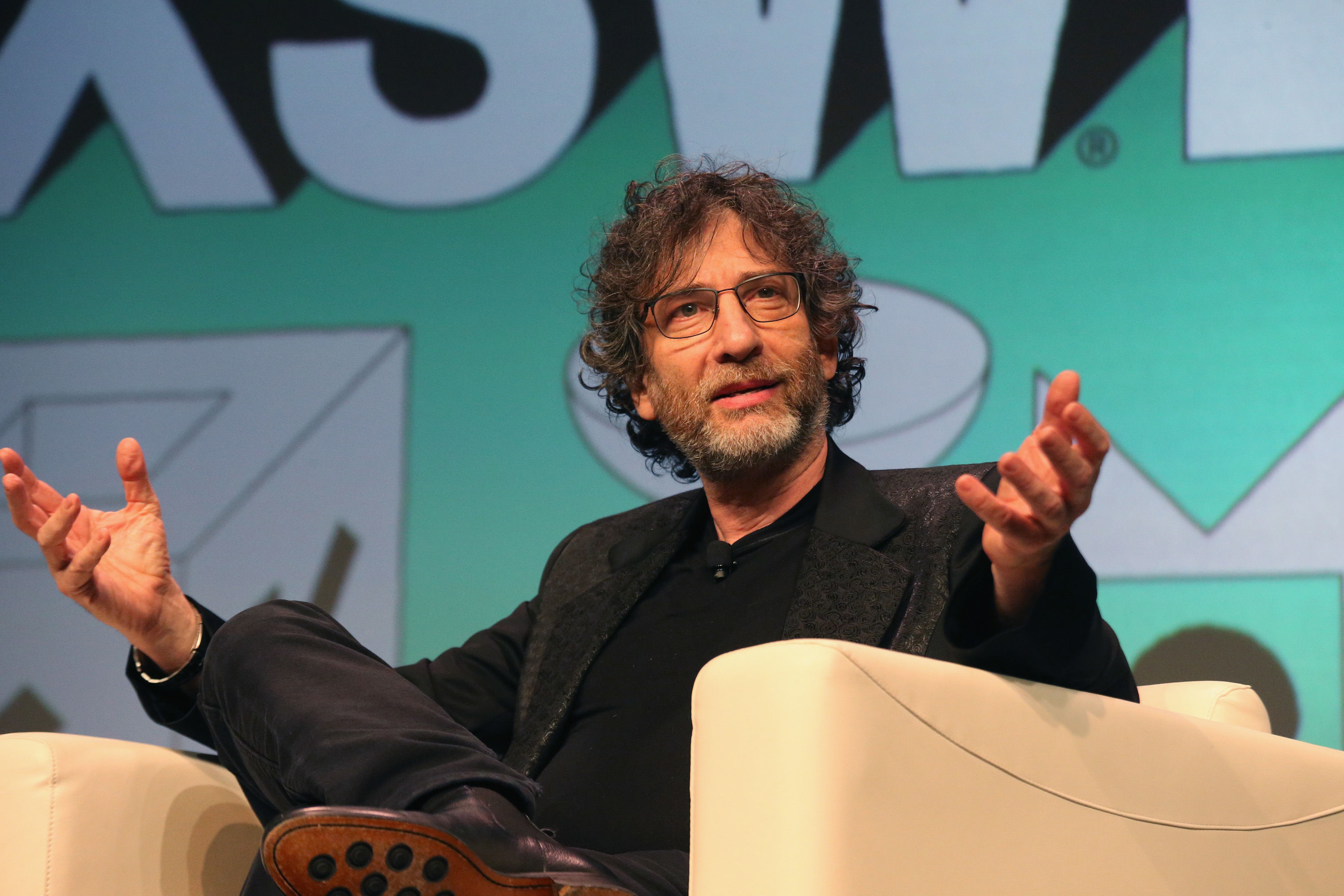 We can’t believe these 5 Neil Gaiman books haven’t been turned into movies or TV shows yet