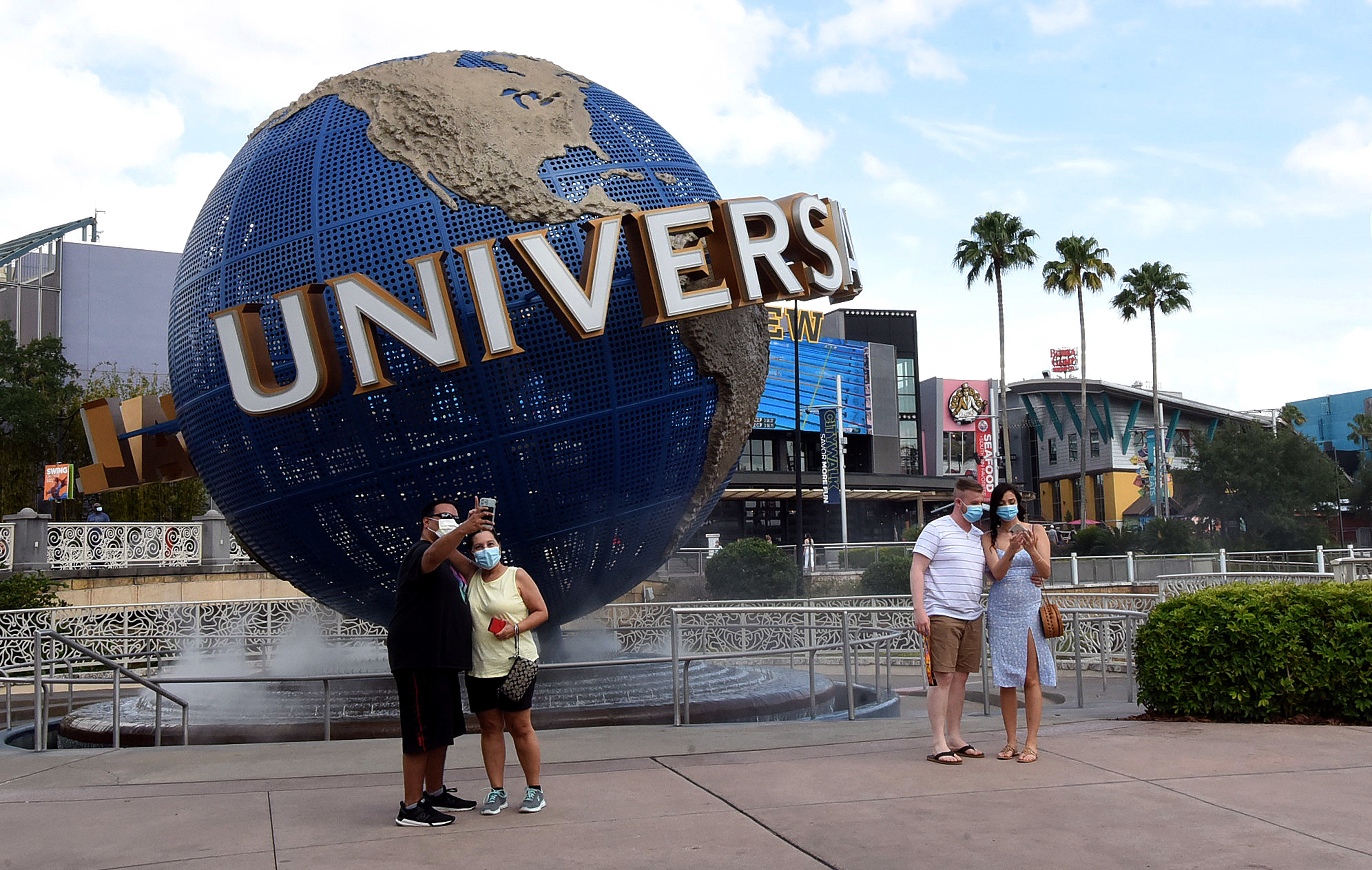 Universal Orlando CityWalk Begins to Reopen in Orlando, US