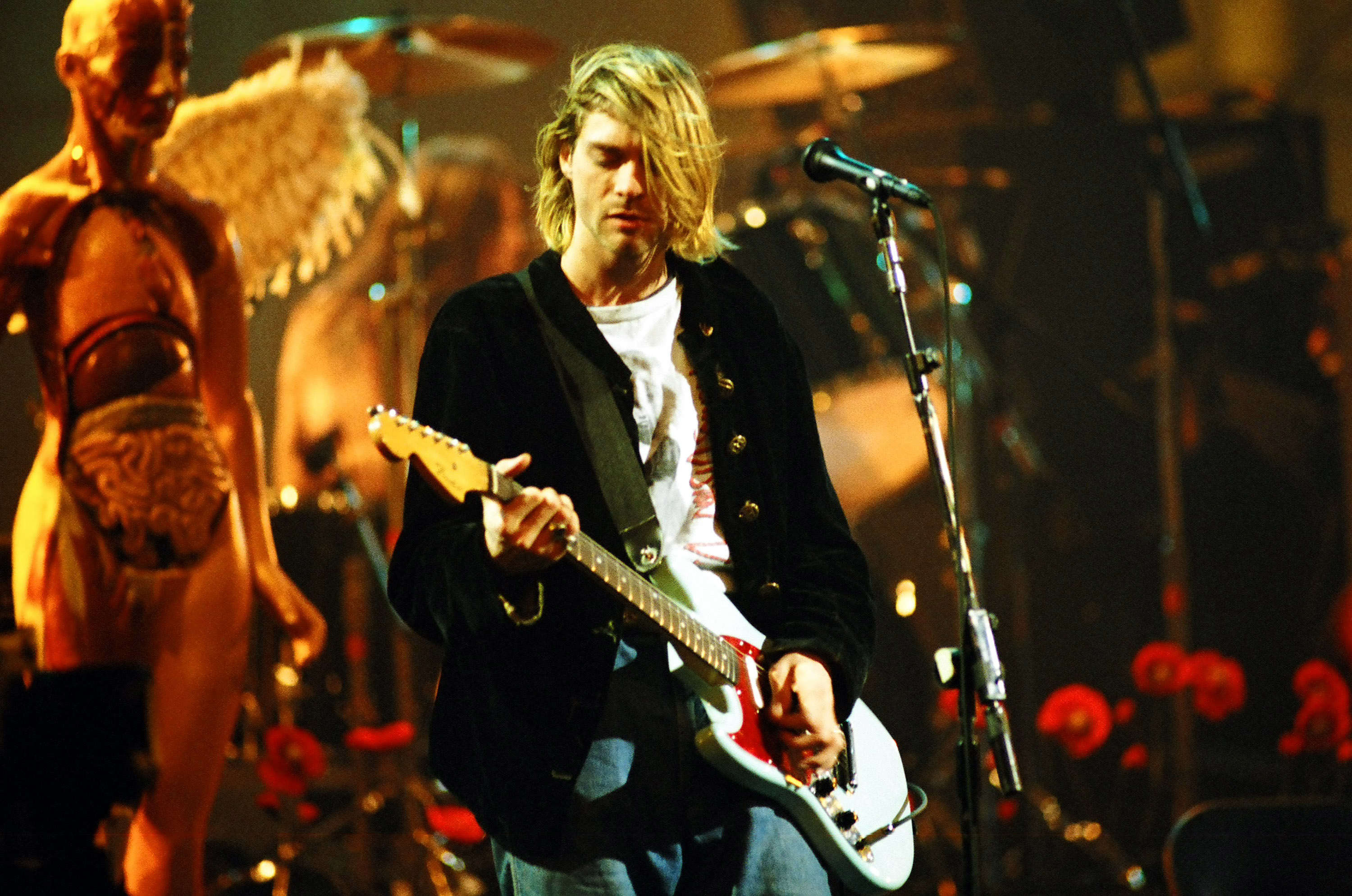 Nirvana guitar. Курт Кобейн. Курт Кобейн и Nirvana. Nirvana Kurt Cobain 1993. Нирвана группа Курта Кобейна.
