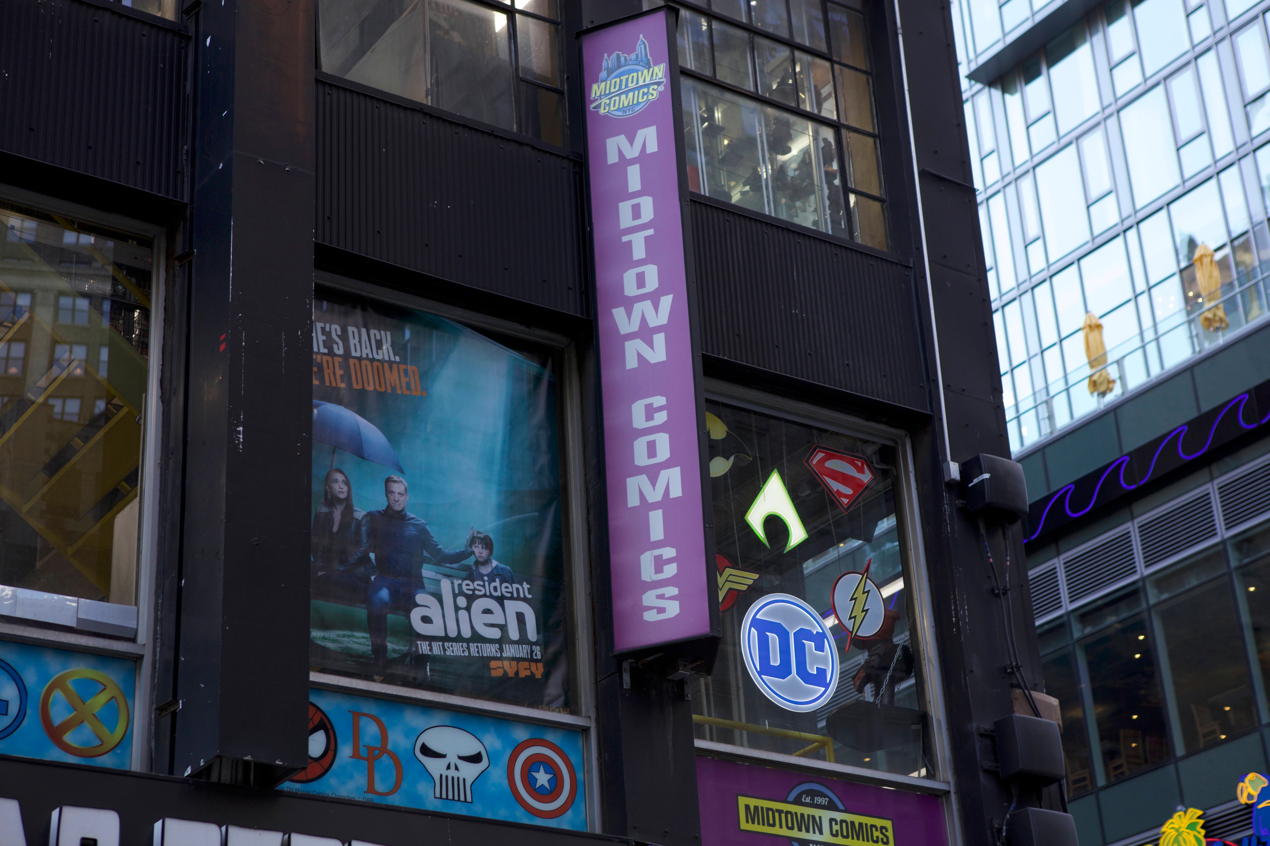 ‘Resident Alien’ takes over Midtown Comics in Times Square for the landing of Season 2 on SYFY