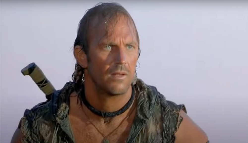 Kevin Costner as Mariner in Waterworld (1995).