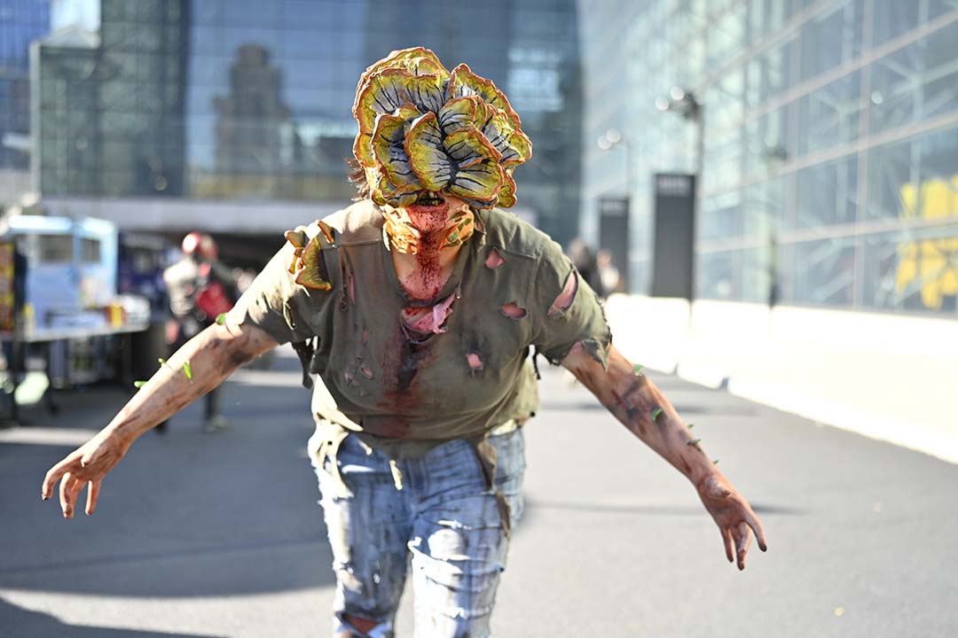 A cosplayer poses as a clicker from Last of Us during New York Comic Con 2023 - Day 1.
