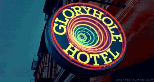 Glory-hole-hotel-cherry-2000