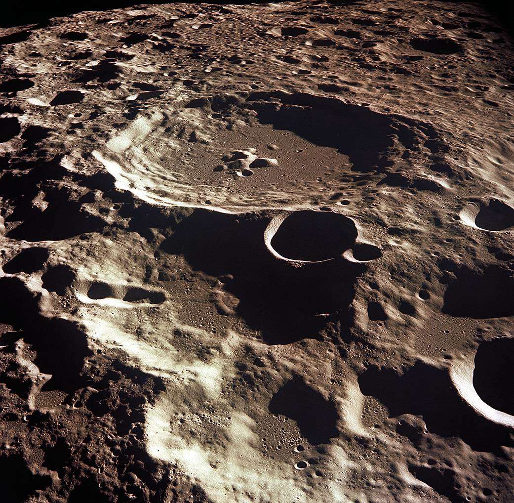 Liz Crater Daedalus 308 Apollo 10 Moon
