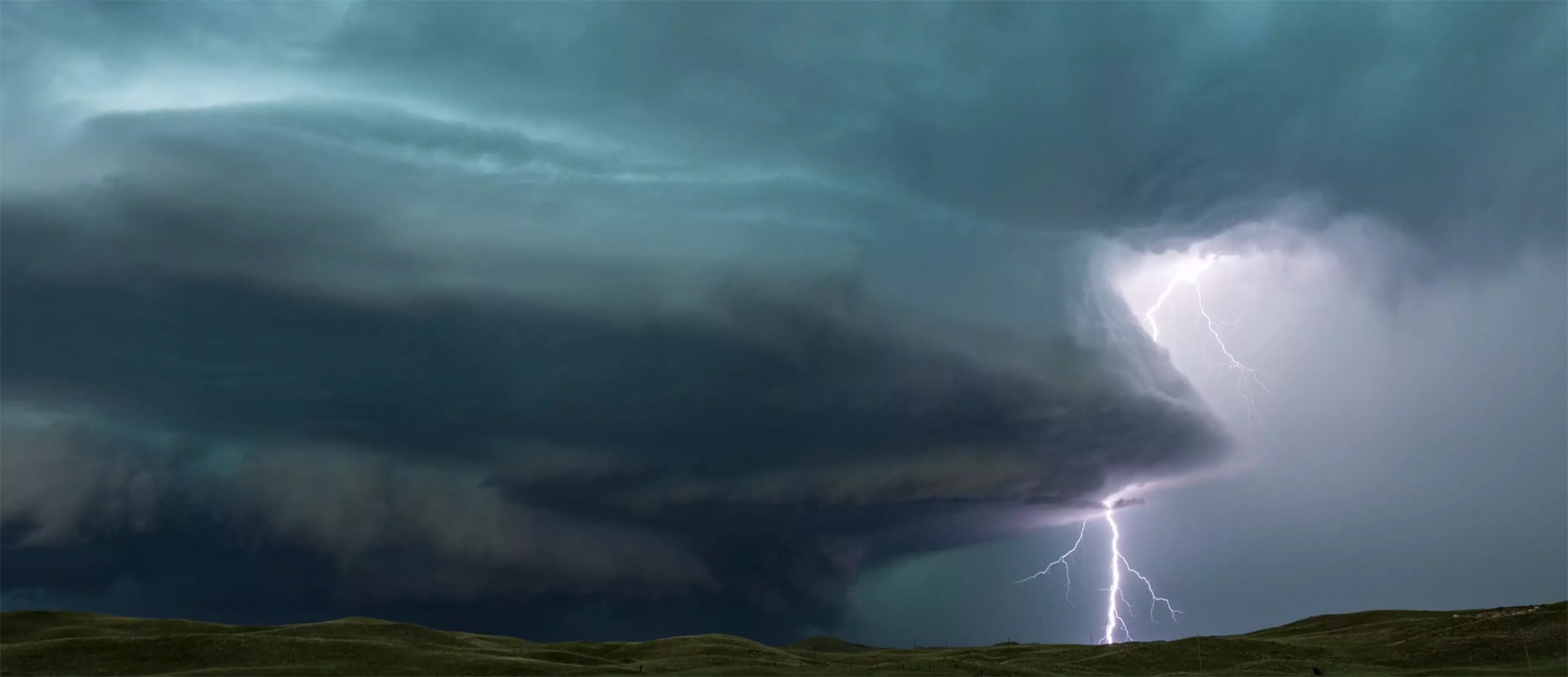 a supercell grows