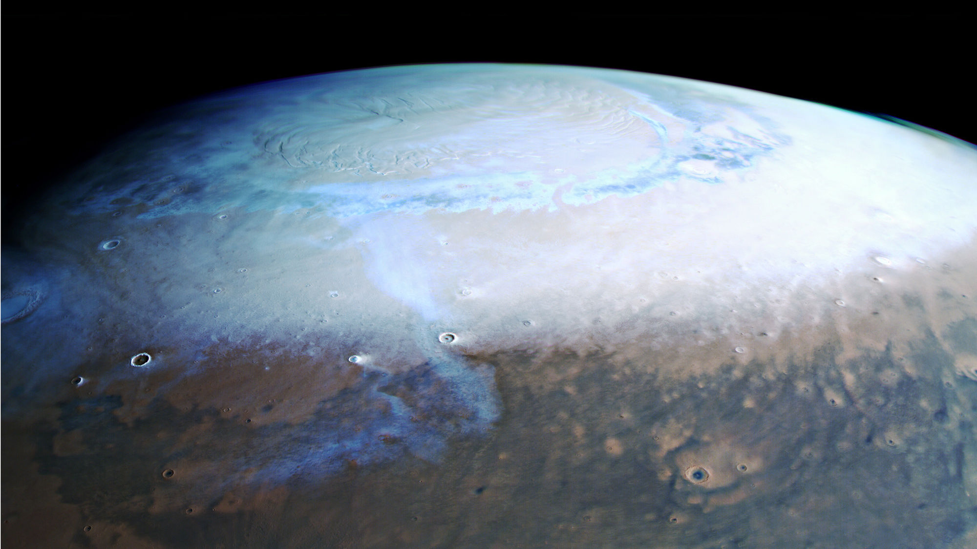 The north pole of Mars, seen by the Mars Express orbiter. Credit: ESA/DLR/FU Berlin, CC BY-SA 3.0 IGO