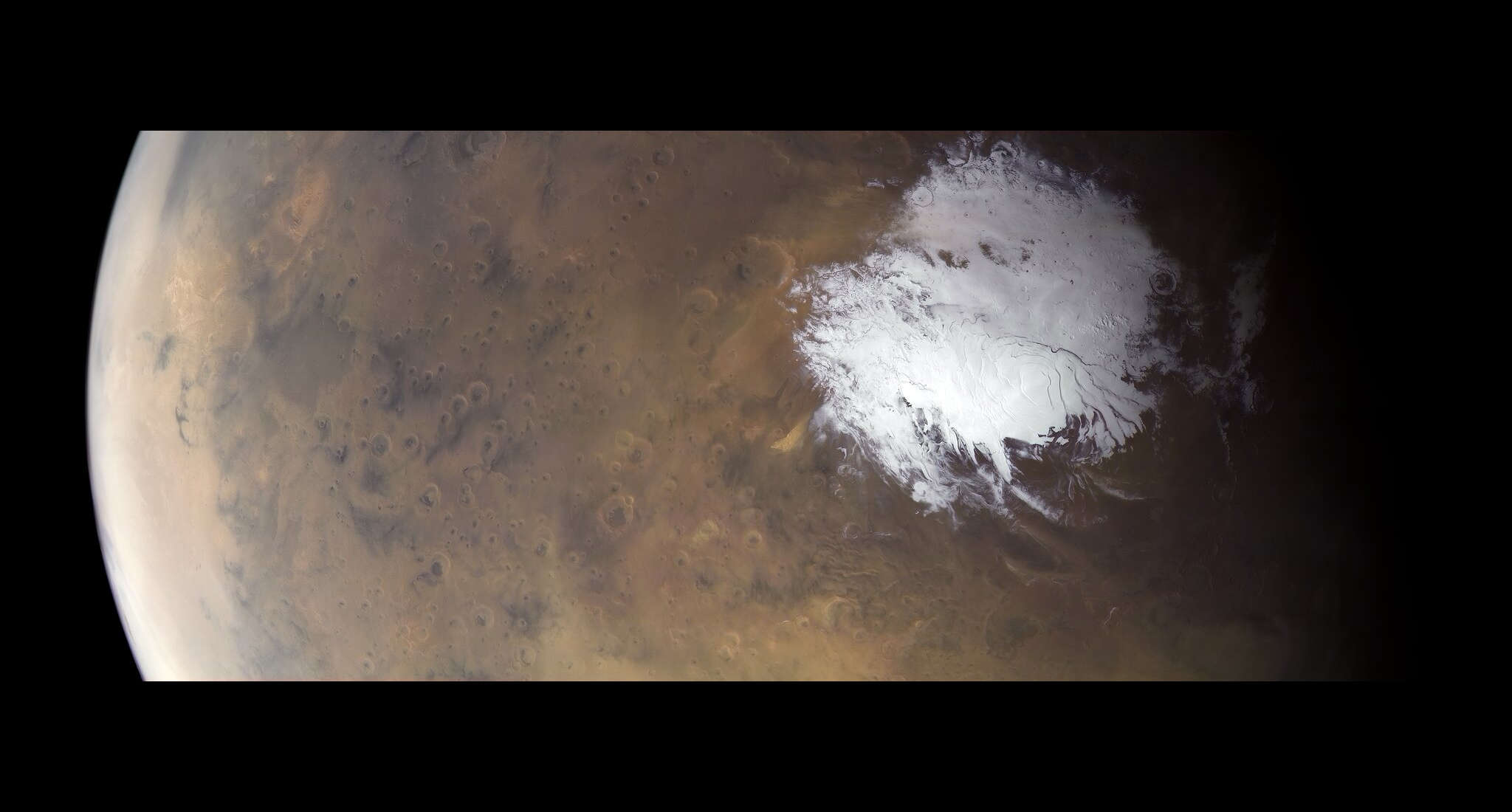 So is there liquid water under the Martian ice cap or not?