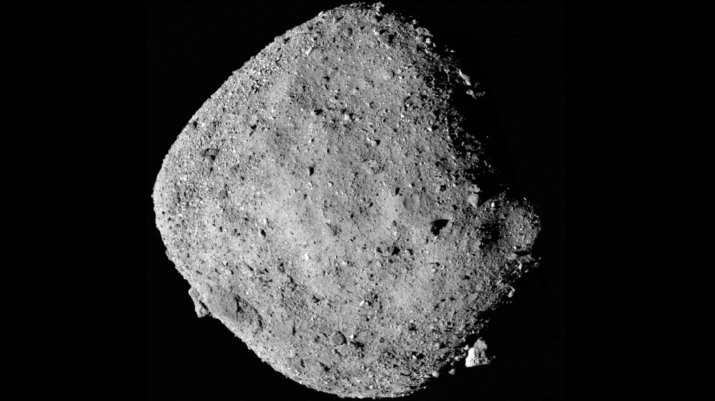 Why is the asteroid Bennu’s surface rocky and not smooth?