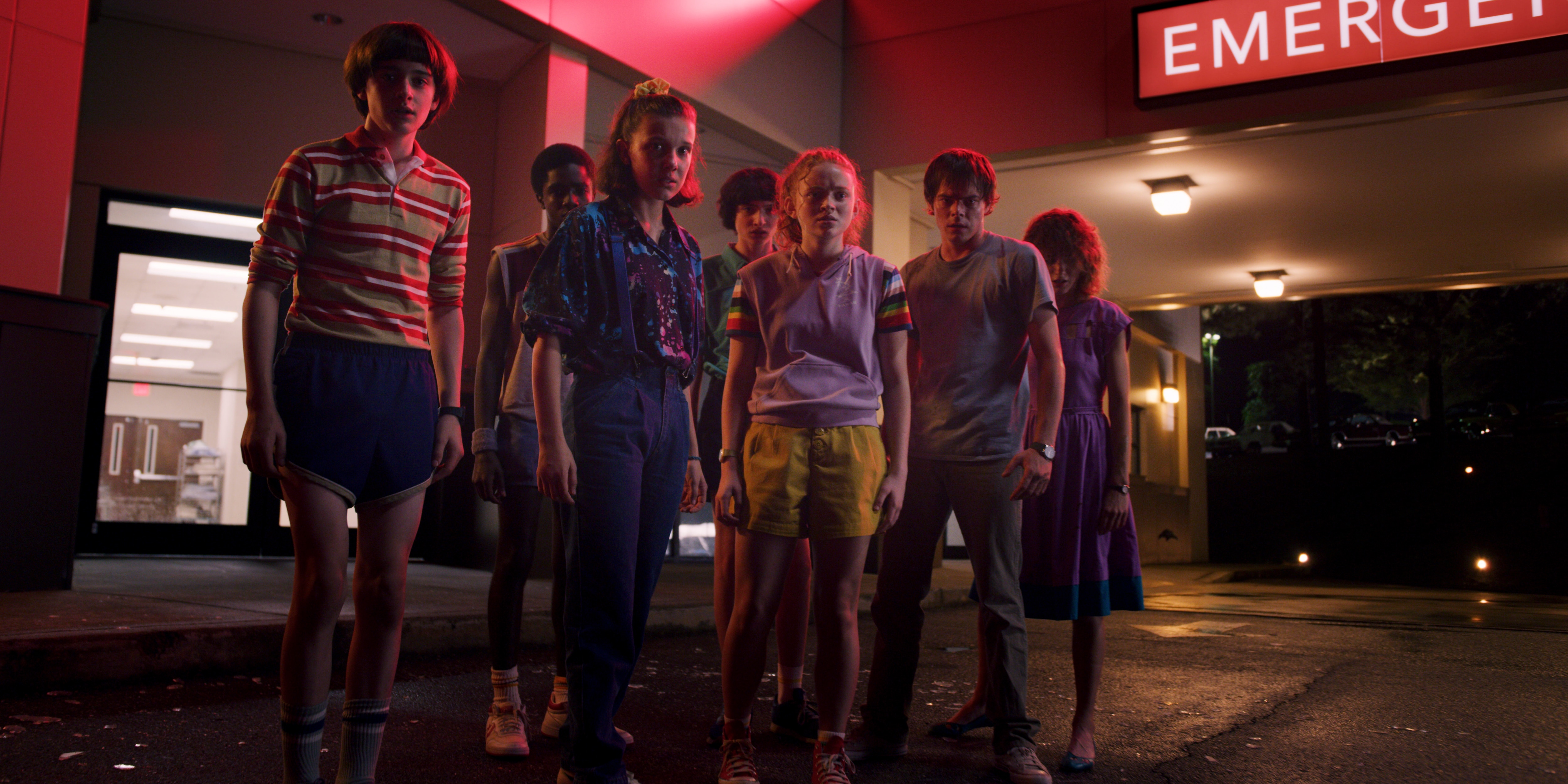 Stranger Things 3 Kids in front of a hospital