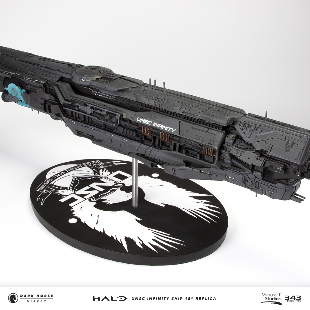Exclusive Dark Horse Makes The Galaxy Safe Brings Halo Unsc Infinity Ship Replica To Eccc 2019