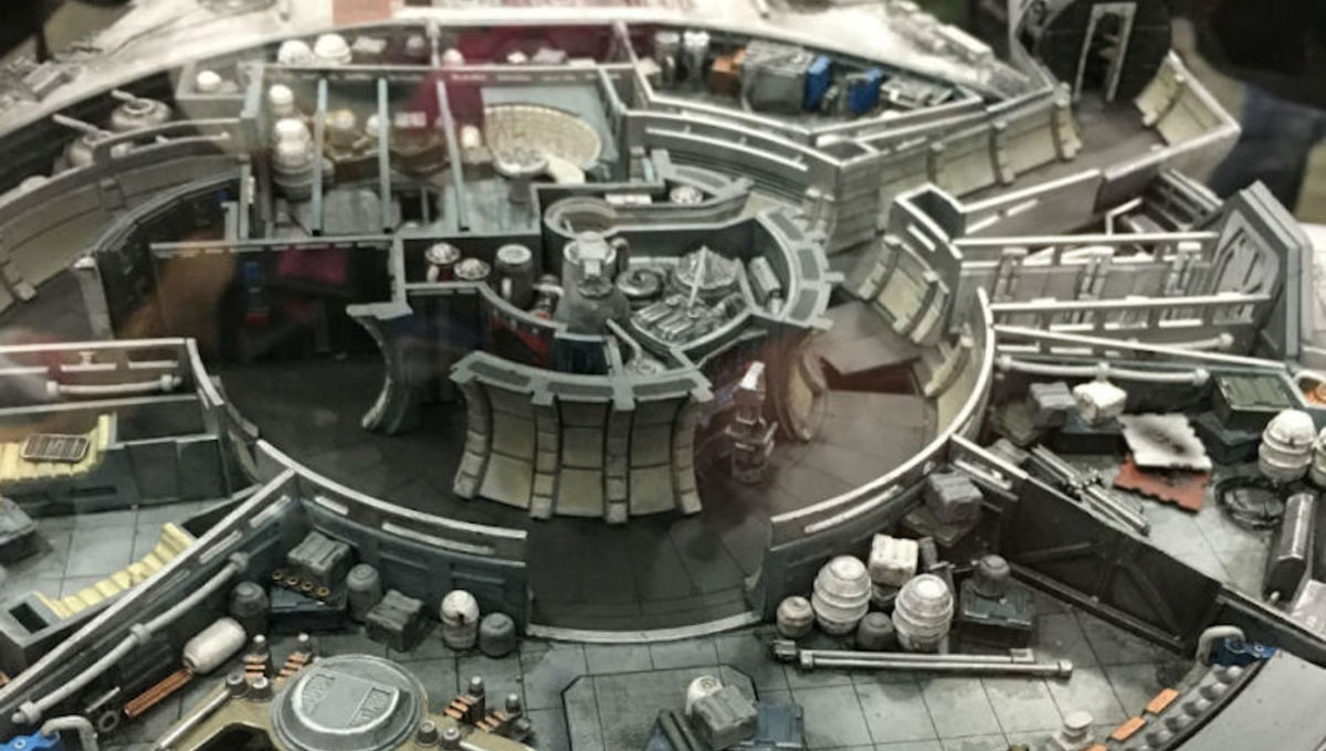 Crazy Cutaway Model Of The Millennium Falcon Takes You