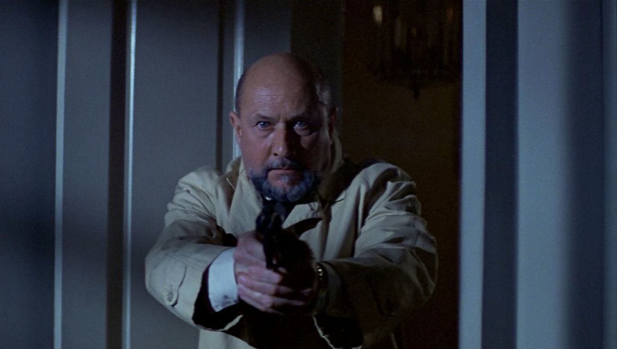 Halloween director teases the return of Dr. Loomis to the ...