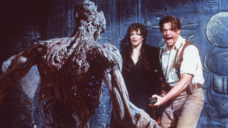 Rachel Weisz and Brendon Fraser during the filming of The Mummy