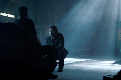 12Monkeys_Gallery_410Recap_10