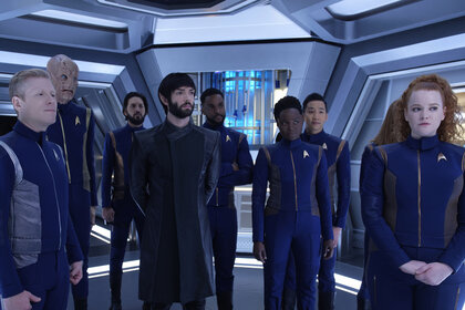 Star Trek: Discovery- Assembled crew (Credit: Ben Mark Holzberg/CBS)