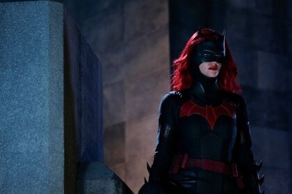 Batwoman 103 Kate in Batsuit