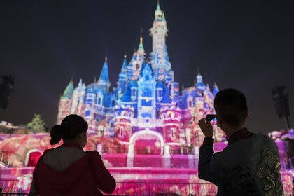 Shanghai Disneyland Castle
