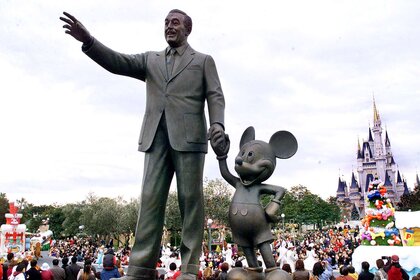 Walt Disney Mickey Mouse statue