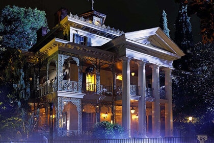 A foggy evening in front of Disneyland's Haunted Mansion
