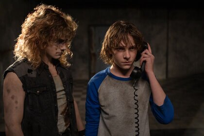 Vance Hopper (Brady Hepner) and Finney Shaw (Mason Thames) in The Black Phone (2022)