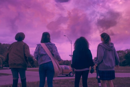 Sofia Rosinsky (Mac Coyle), Riley Lai Nelet (Erin Tieng), Camryn Jones (Tiffany Quilkin), Fina Strazza (KJ Brandman) in Papergirls.