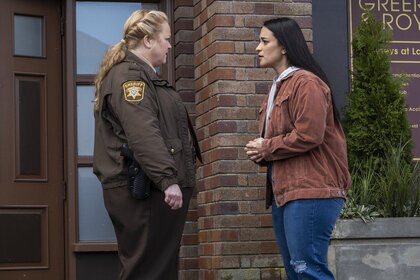 (l-r) Elizabeth Bowen as Deputy Liv Baker, Page: 2 Sara Tomko as Asta Twelvetrees in RESIDENT ALIEN Season 2 Episode 9