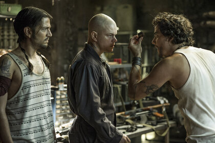 ELYSIUM (2013) from left: Diego Luna, Matt Damon, Wagner Moura