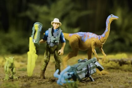 Alan Grant and dinosaur toy