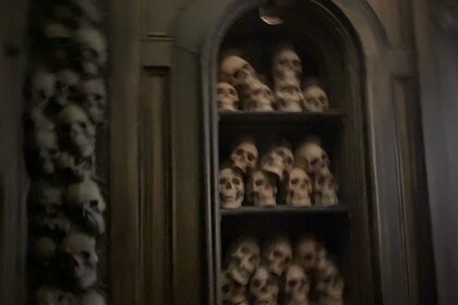 Skulls in a catacomb