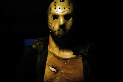 Jason Vorhees (Derek Mears) appears in his signature hockey mask in Friday the 13th (2009).