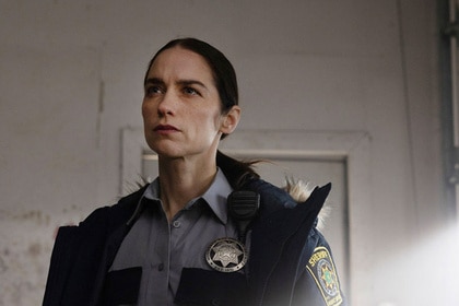 Melanie Scrofano in Revival Season 1, Episode 8