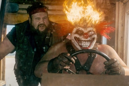 Stu and Sweet Tooth driving in Twisted Metal Season 2, Episode 3.