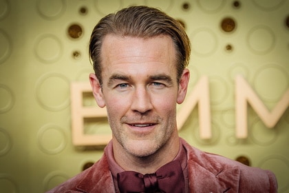 James Van Der Beek at Emmy Awards w/vignette around corners.