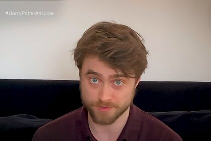 Daniel Radcliffe reading Harry Potter