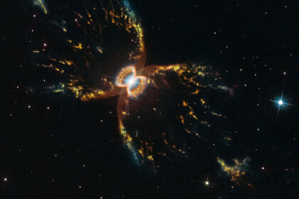The Southern Crab nebula, a huge structure caused by the winds of a dying star. Credit: NASA, ESA, and STScI