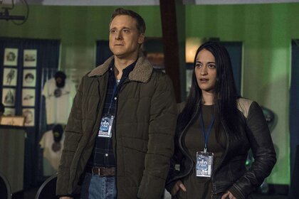 Resident Alien Season 1, Episode 9: "Welcome Aliens"
