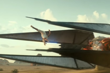 Star Wars Episode IX Rise of the Skywalker Rey leap